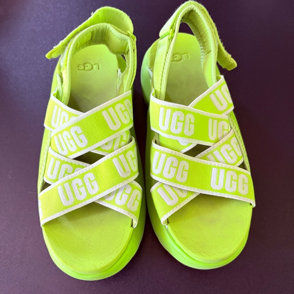 UGG L.A. Cloud platform sandals lime green size 7 strappy chunky comfort vibrant